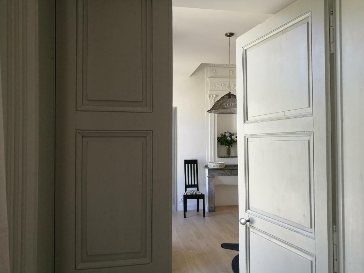 Gite Maison De L'Abbe ソレーズ エクステリア 写真
