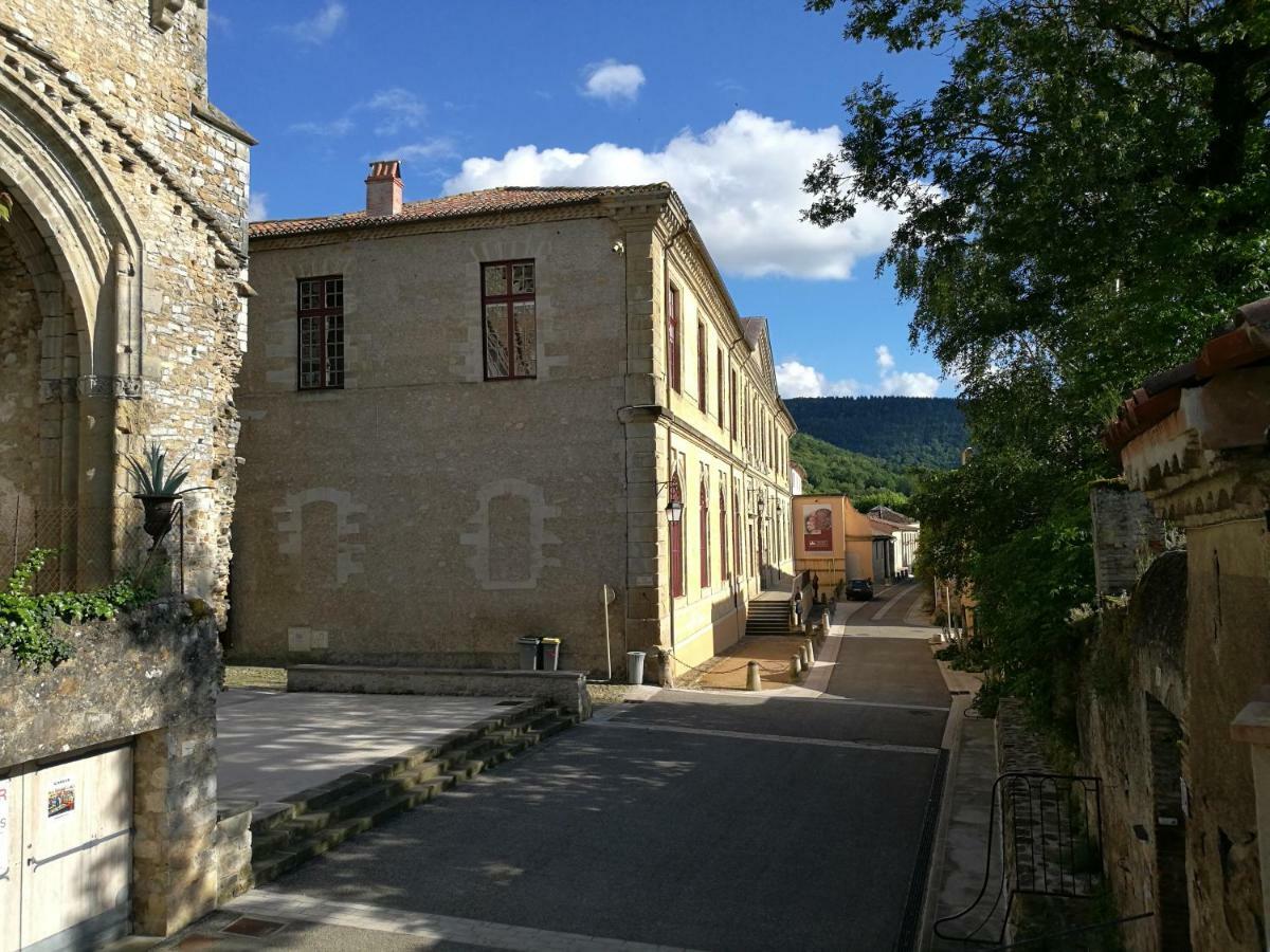 Gite Maison De L'Abbe ソレーズ エクステリア 写真